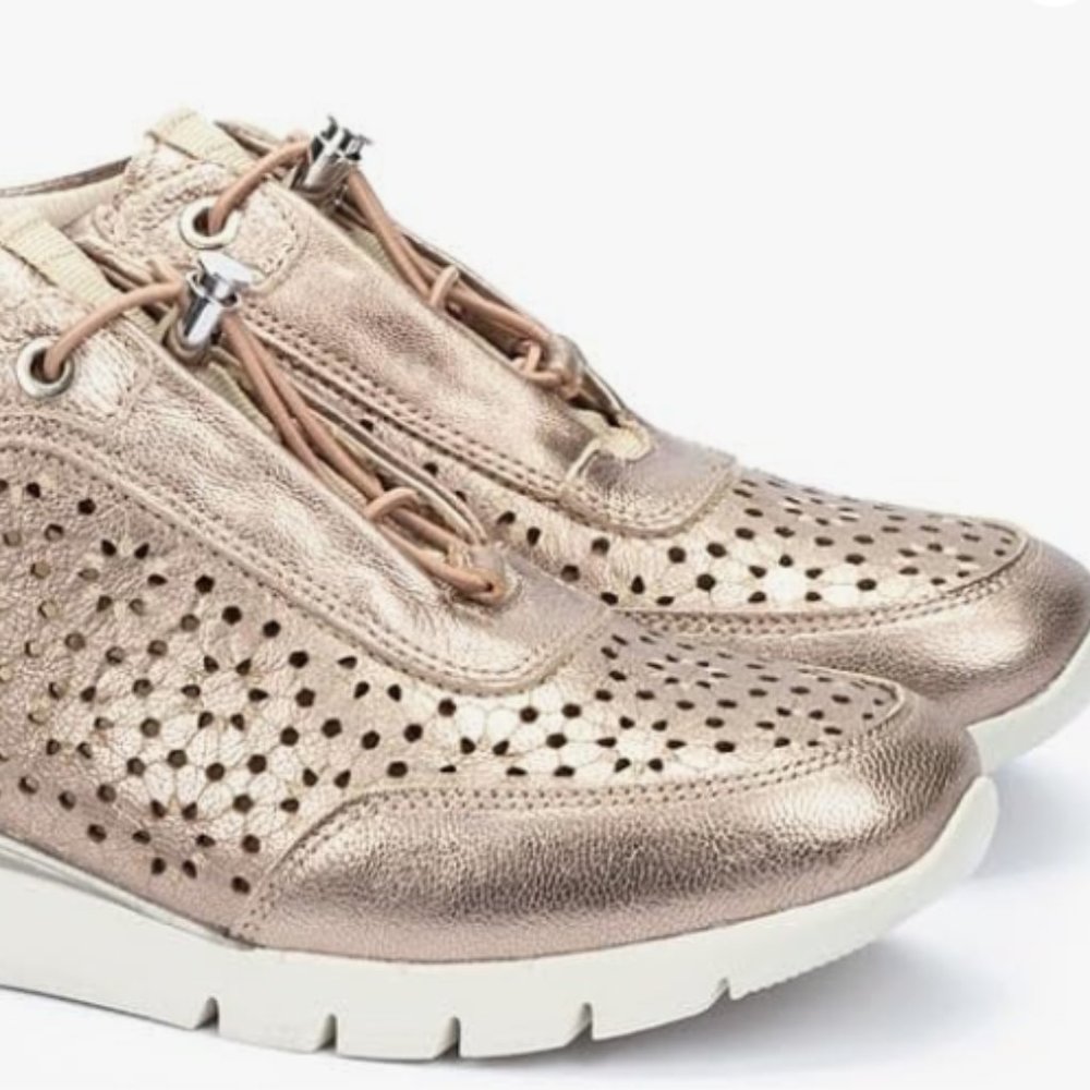 PIKOLINOS Metallic Rose Gold Perforated Athletic Sneakers